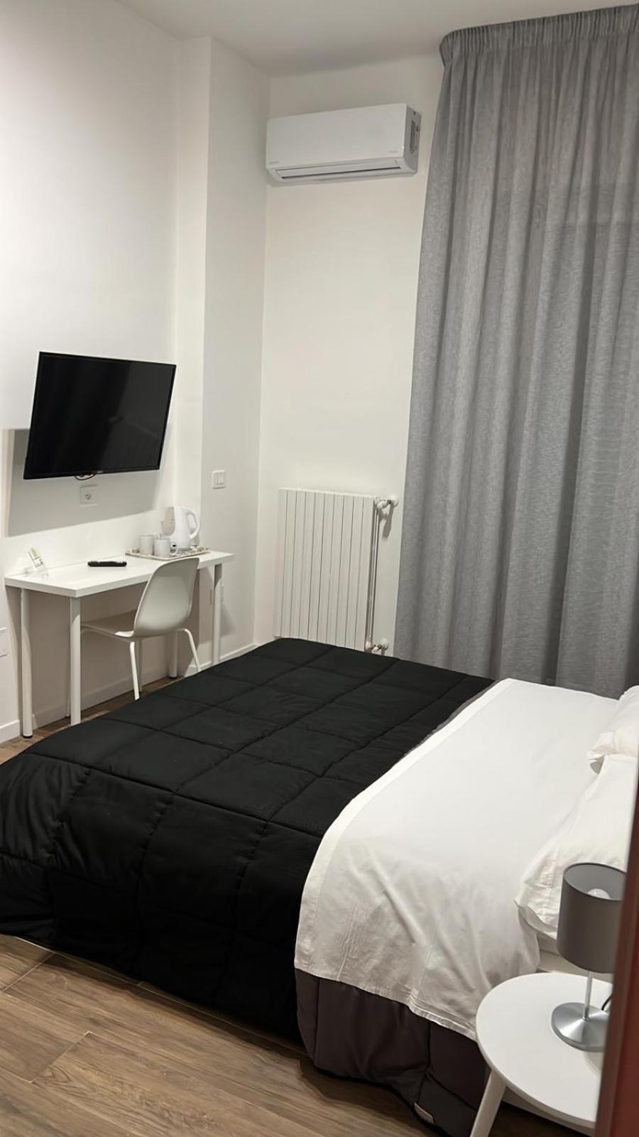 Business Home Piazza Cesare Battisti B&B Residence Foggia Luaran gambar